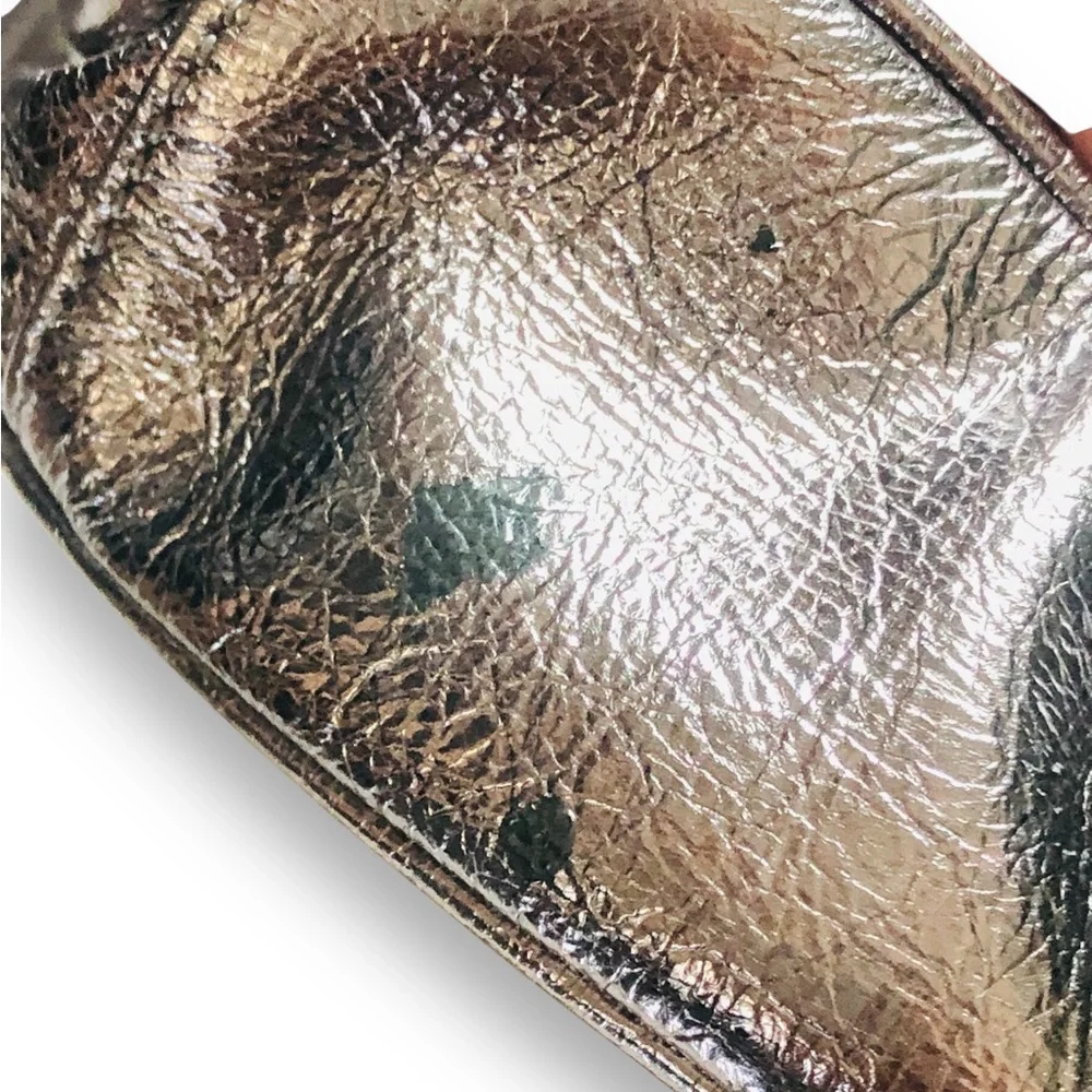 Balenciaga Silver Ruched Shoulder Bag with Glossy Finish - Picture 3 of 5